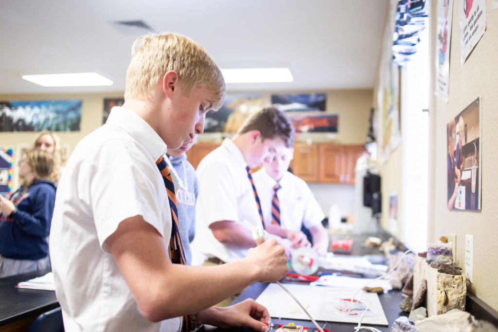 8th Grade Builds Mousetrap Cars - The Brook Hill School